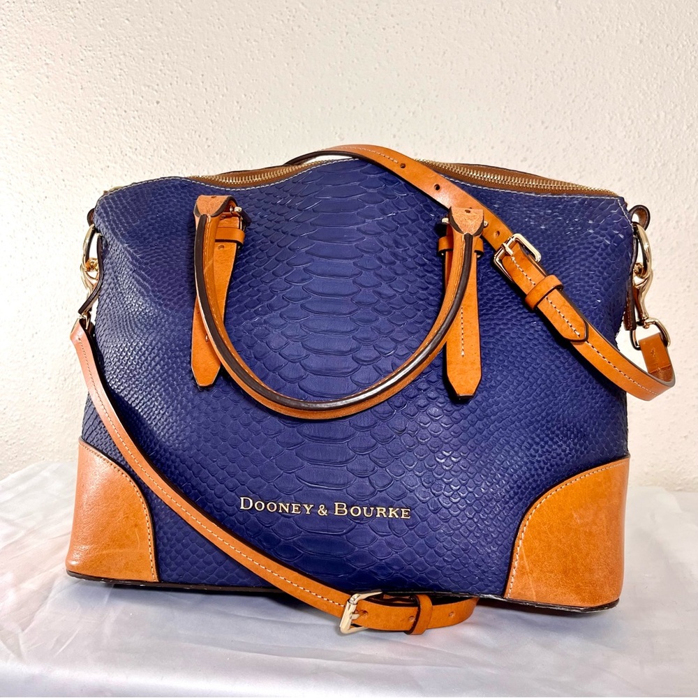 Dooney & Bourke Claremont dome satchel - Picture 2 of 7